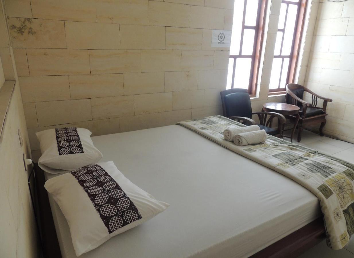 Lotus 2 Guest House Magelang Εξωτερικό φωτογραφία
