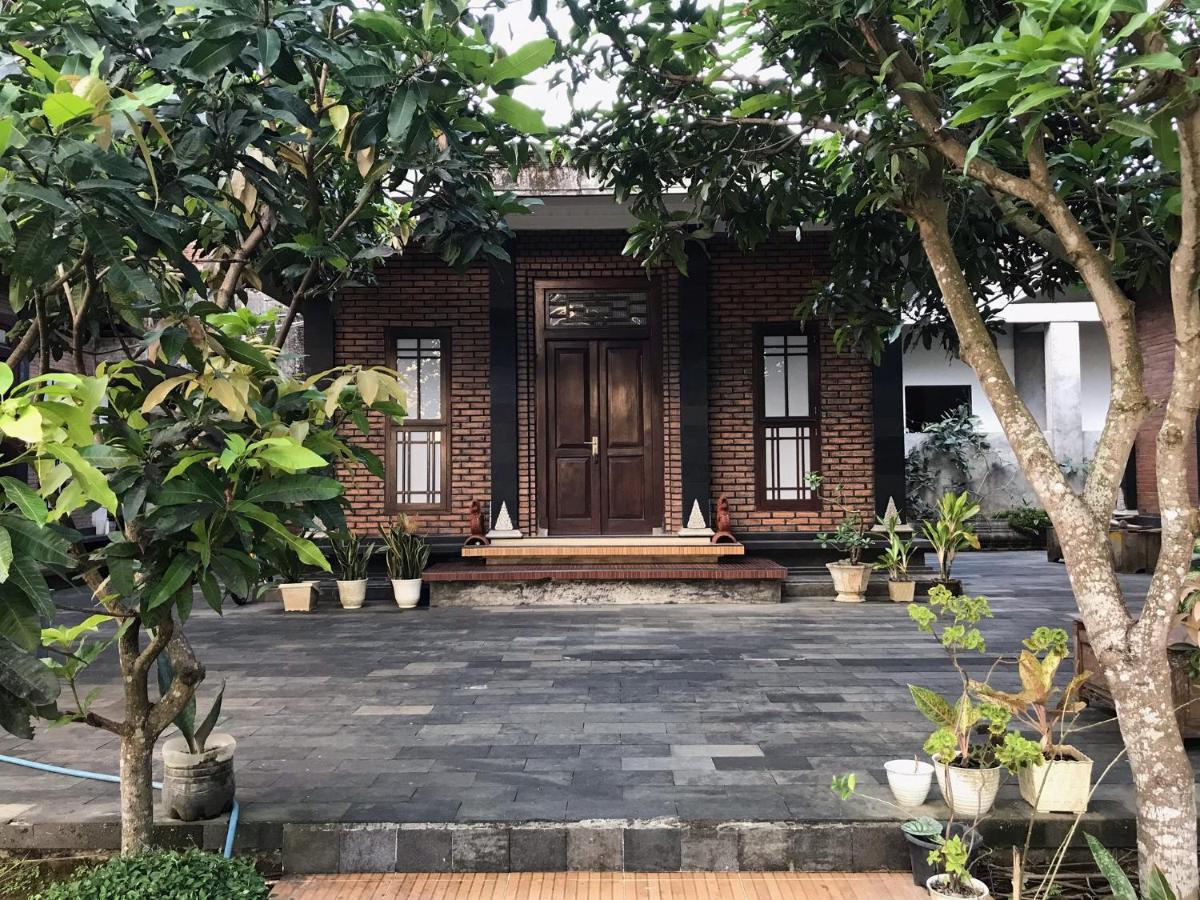 Lotus 2 Guest House Magelang Εξωτερικό φωτογραφία