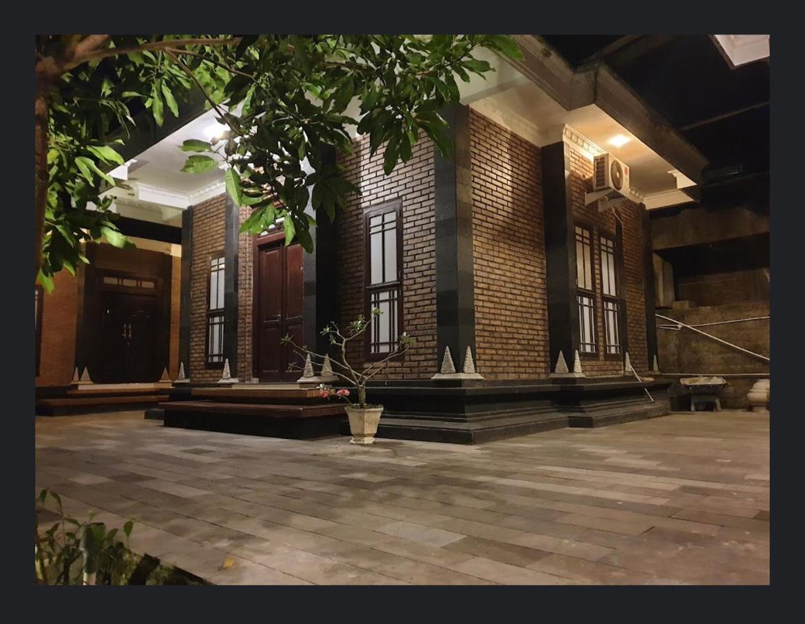 Lotus 2 Guest House Magelang Εξωτερικό φωτογραφία