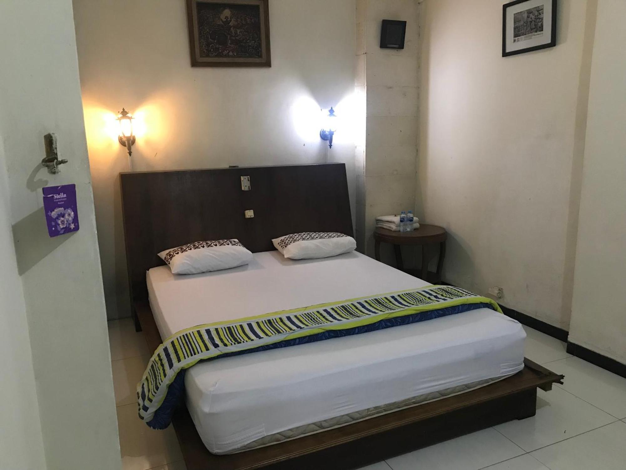 Lotus 2 Guest House Magelang Εξωτερικό φωτογραφία